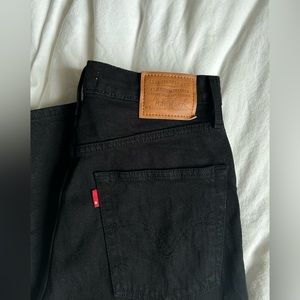 Levi’s Black Ribcage Straight Ankle Jeans, Size 29 🌚